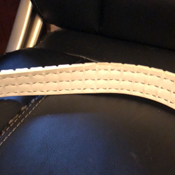 White faux leather interchangeable studded belt - Picture 4 of 8